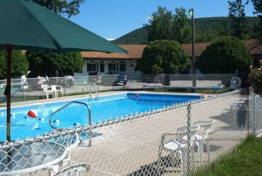 Moose Brook Motel