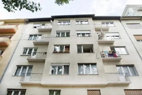 Georgina apartment