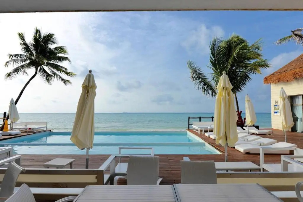 Deluxe Suite Beachside, Private Beach Club and Golf