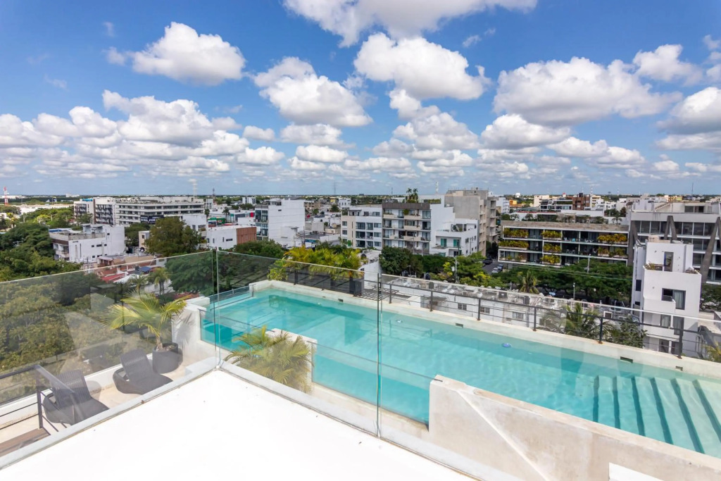 "TOH HOUSE " LUXURY APARTMENTS Near 5tv Av