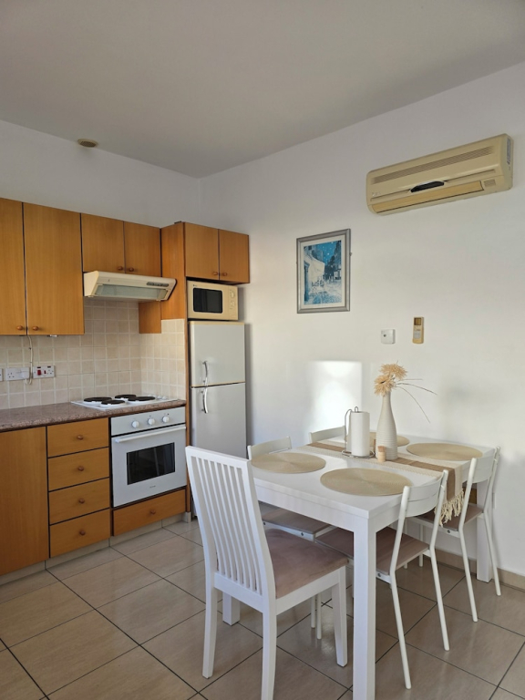 2 Bed Townhouse in Peyia Paradise