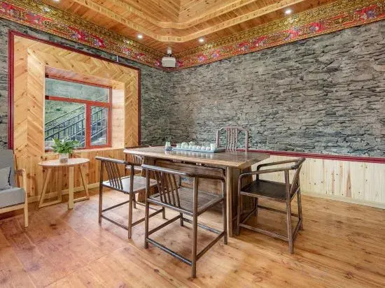 Luobu Starlight · Verdant · Valleys Luxury Camp Hotel (Kangding Xinduqiao Town)