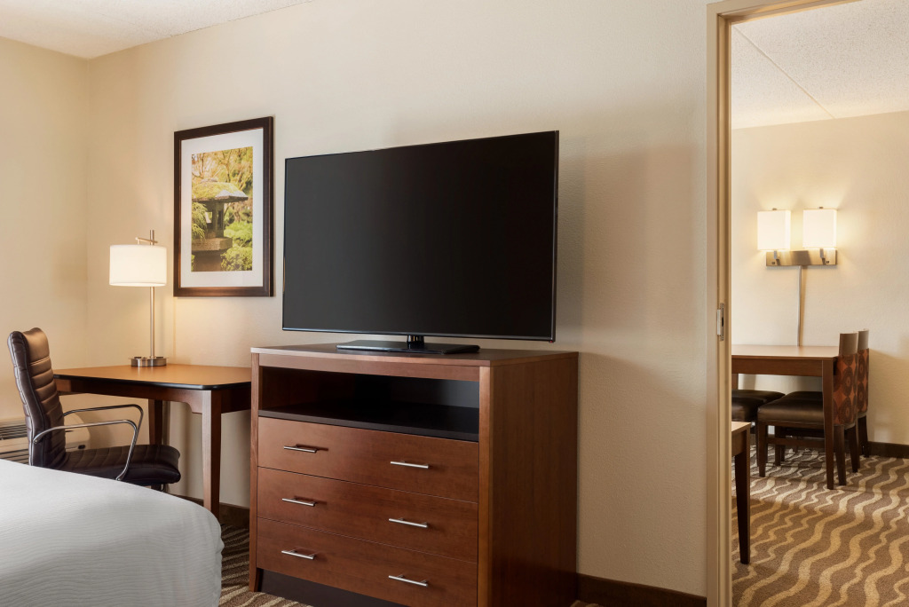 Holiday Inn Hotel & Suites Des Moines-Northwest by IHG