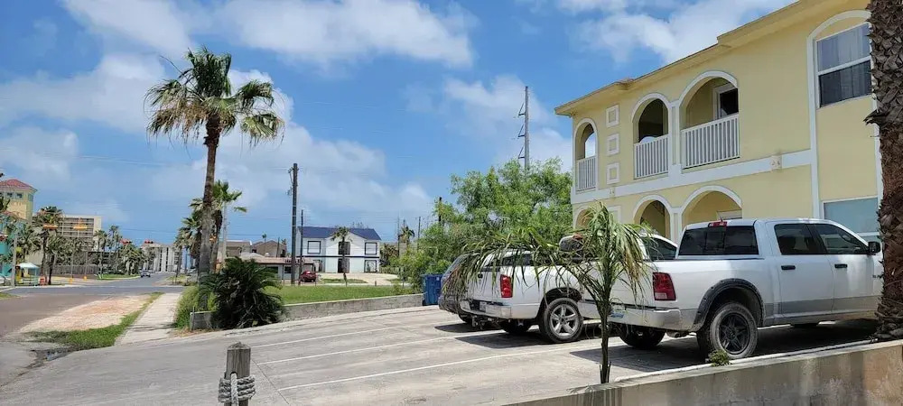 Overlooks Pool Easy Walk to Beach #D 2 Bedroom Home by RedAwning