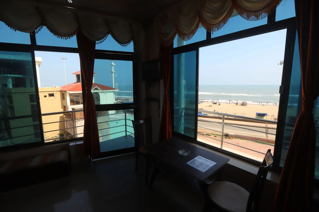 Larica Holiday Inn Puri