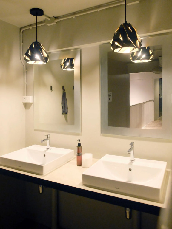 Monomer Hostel Bangkok