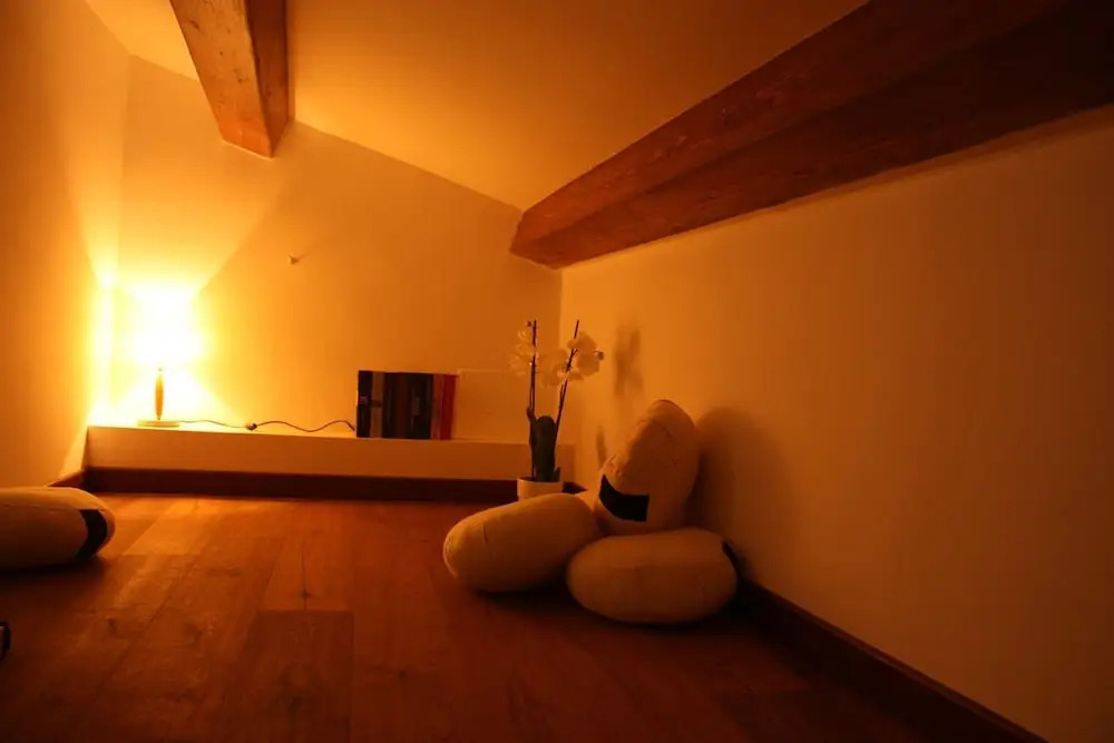 B&B 44