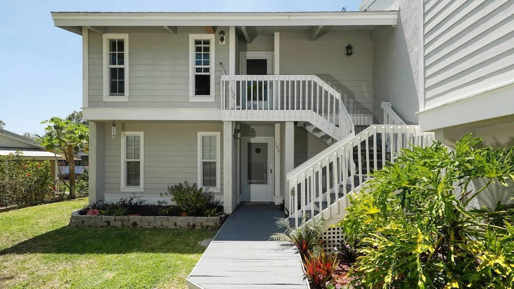 Lemon Bay Waterfront Condo w Patio