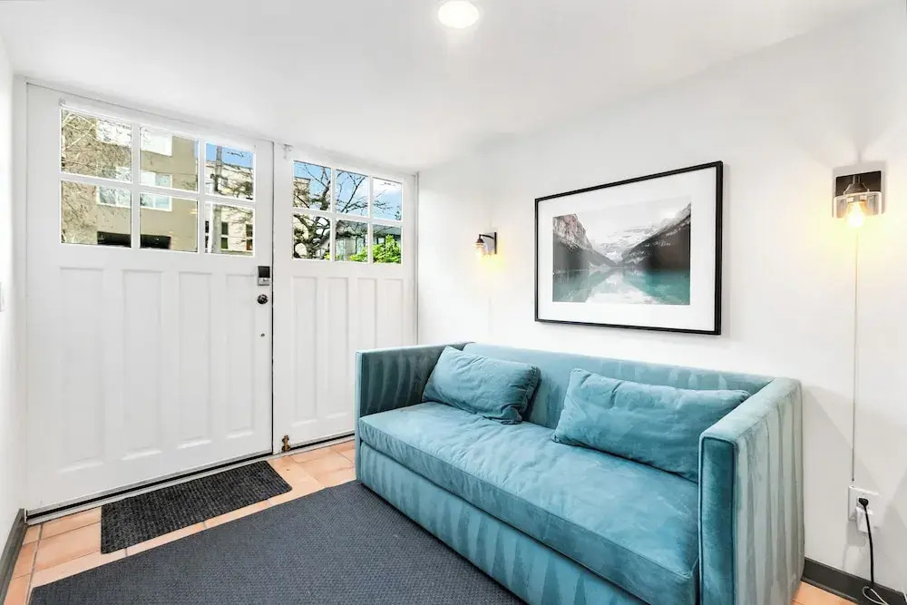 The Montlake Spite House