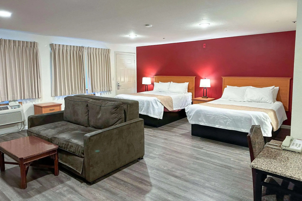 Econo Lodge Edmonds North Seattle