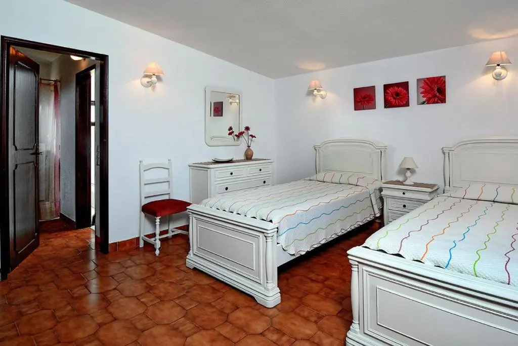 417 Villa Beatriz