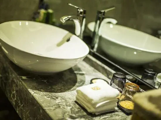Sovereign Garden Hotel