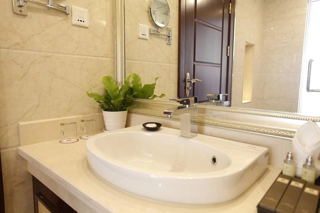 Jingdu Guilong Hotel