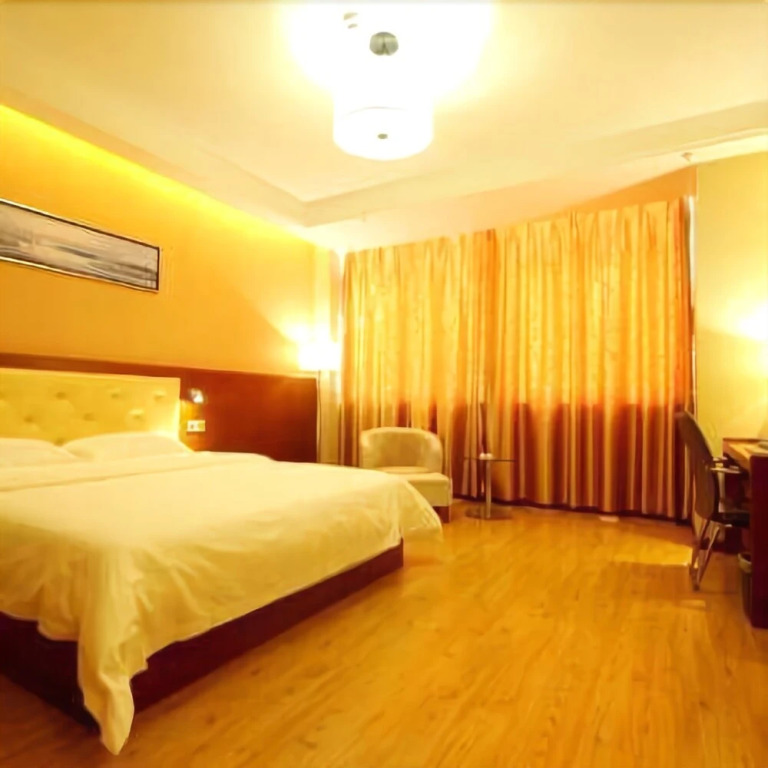 Super 8 Rushan Shenzhen Road