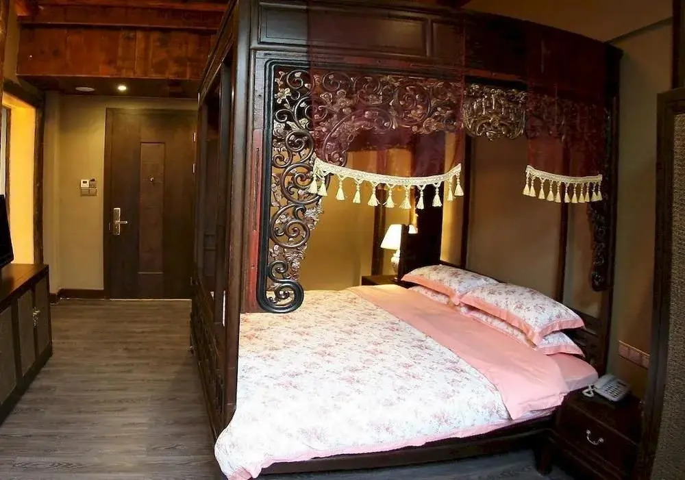 Tianmu Huihuang Hot Spring Holiday Hotel