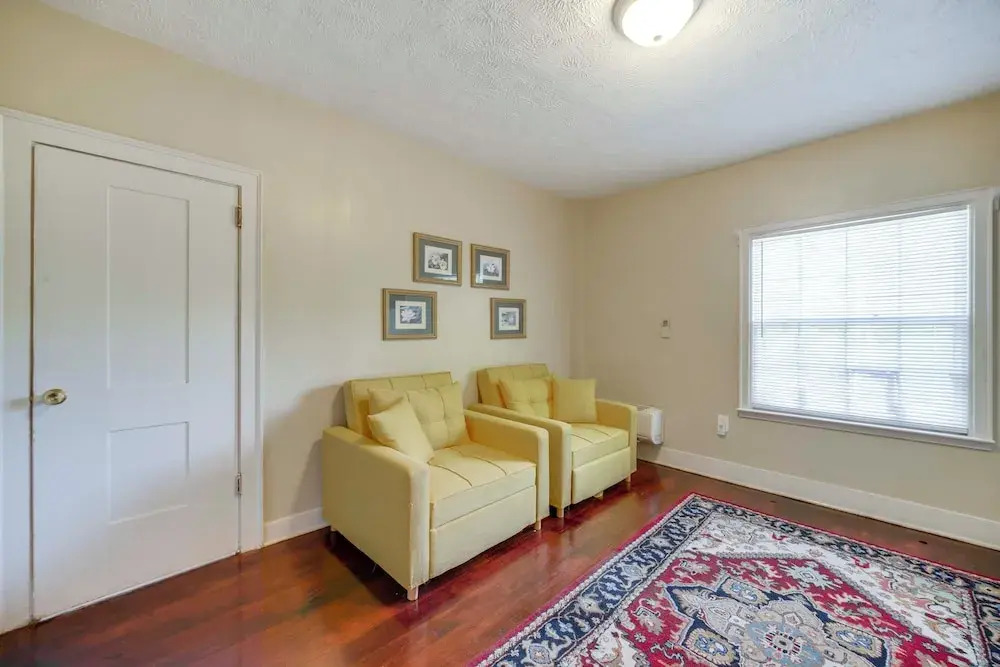 Near Lake Erie, Harbor & Parks: Conneaut Getaway!