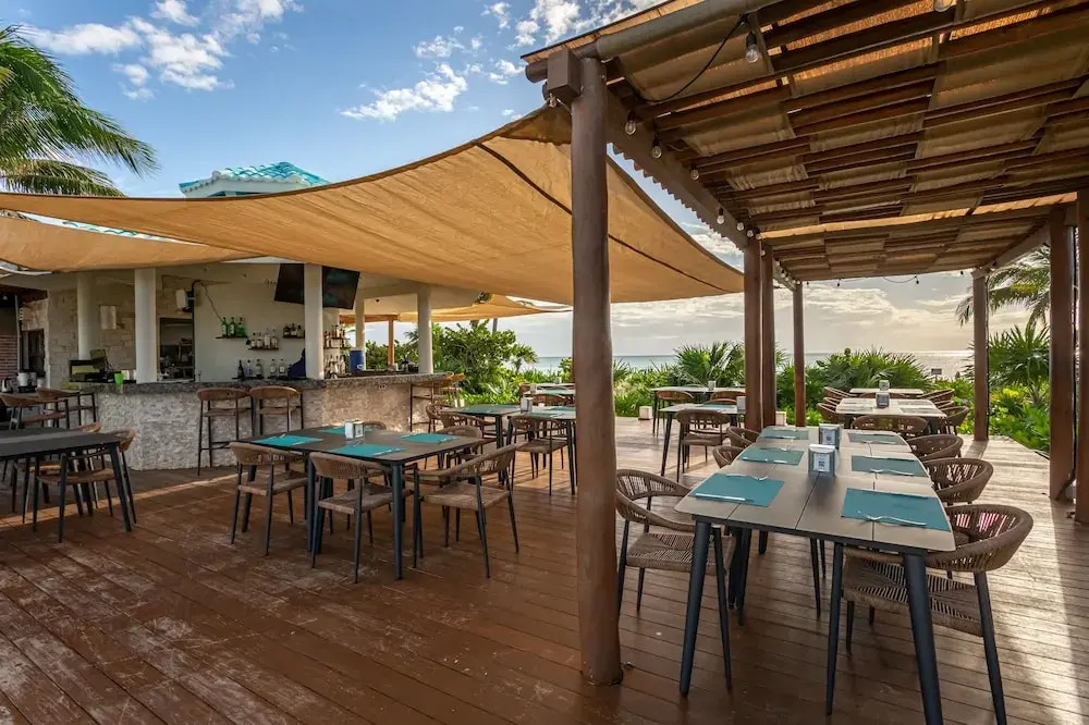 Casa Mia 3 bedroom At Mareazul 4 Apts by RedAwning