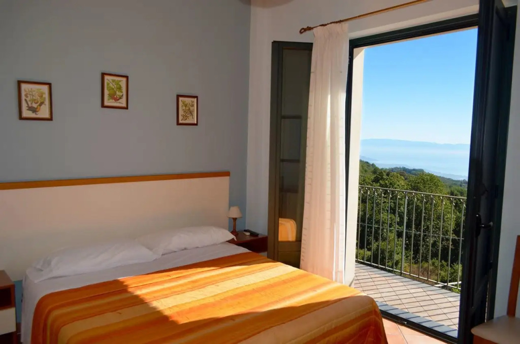 LInfinito Agriturismo - Rooms & Breakfast