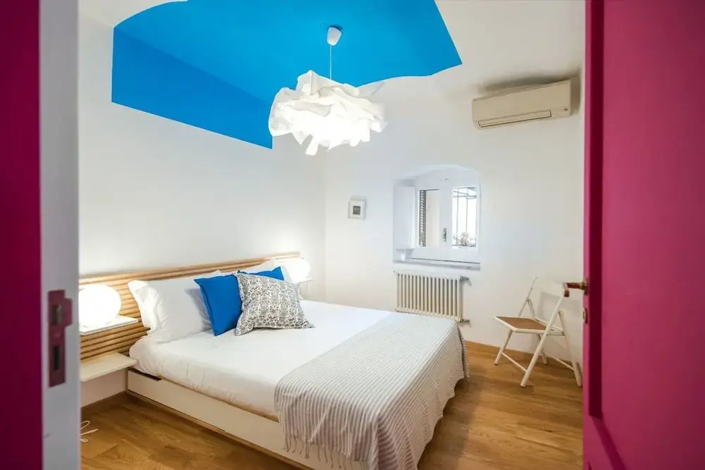 Gorgeous Newly Renovated Flat Near Colosseum!