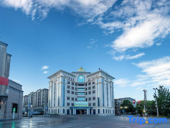 Jingdezhen Grand Hotel (Tao Yang Alley Scenic Area Taoxichuan Pedestrian Street)