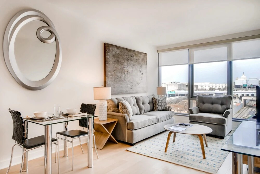 Global Luxury Suites Capitol Riverfront