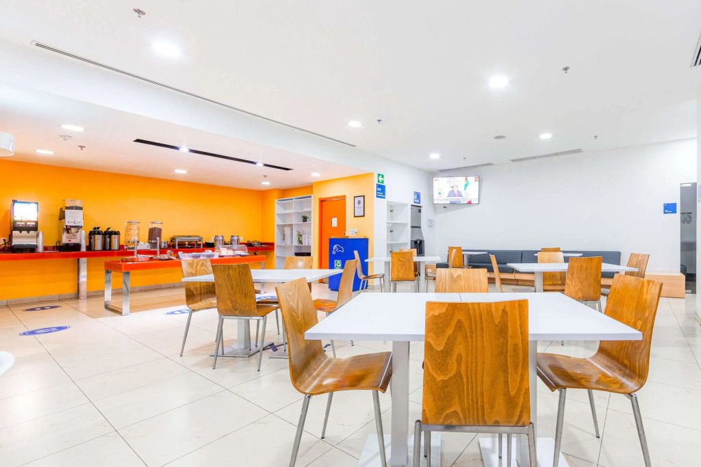Sleep Inn Leon Antares