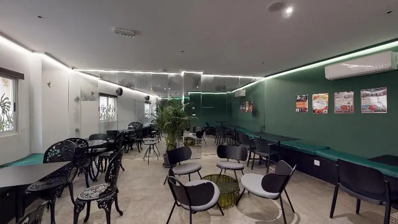 2060 The Newton Hostel