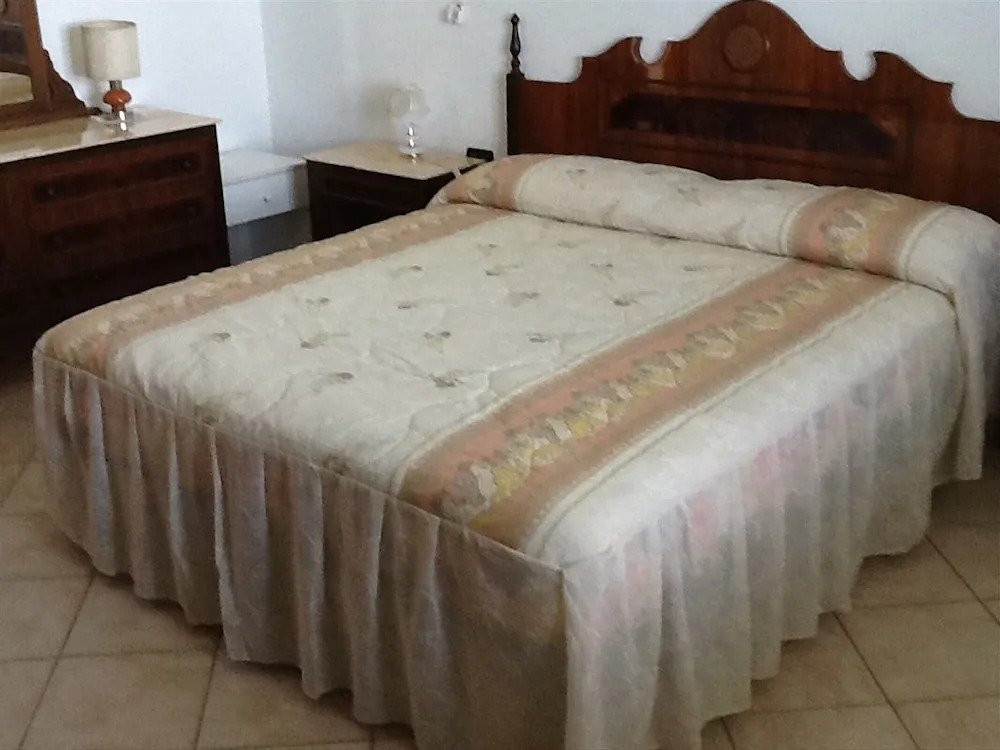 Panoramic Apartment in Villa With Pool and Garden Wi-fi