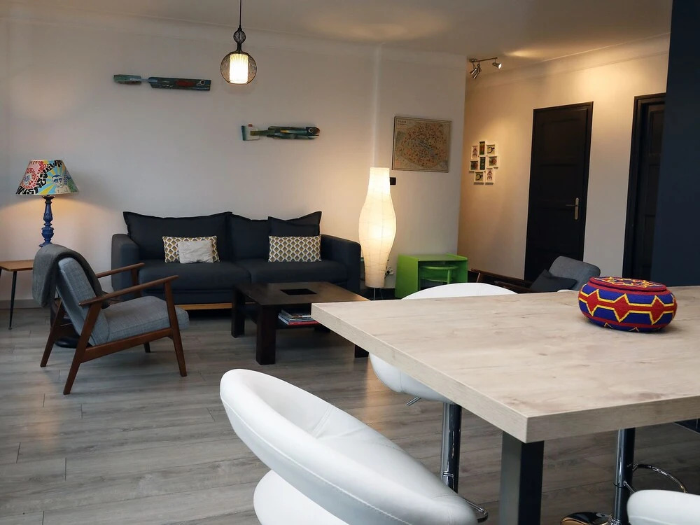 Central, spacious and comfortable 2 bedroom