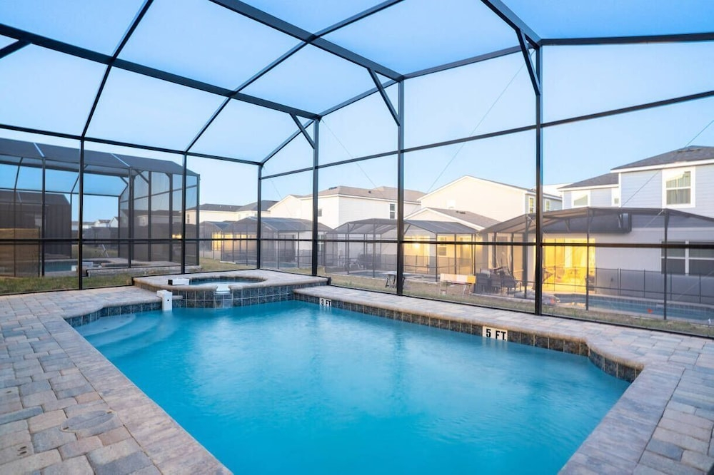 8BR Home w/ Theater & Pool Solara Resort