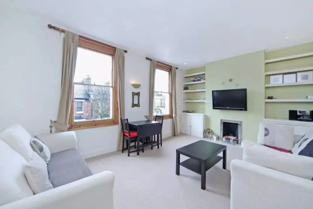 Bright 1 Bedroom Flat in Fulham