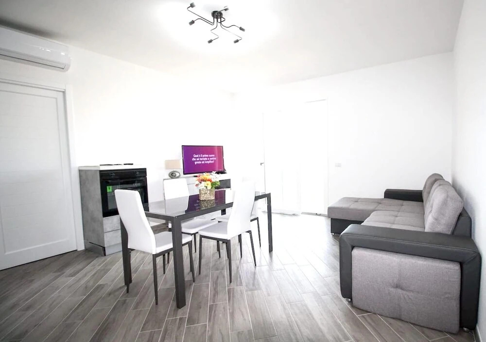 Apartment With one Bedroom in Porto Torres, With Wonderful sea View, Furnished Balcony and Wifi - Near the Beach