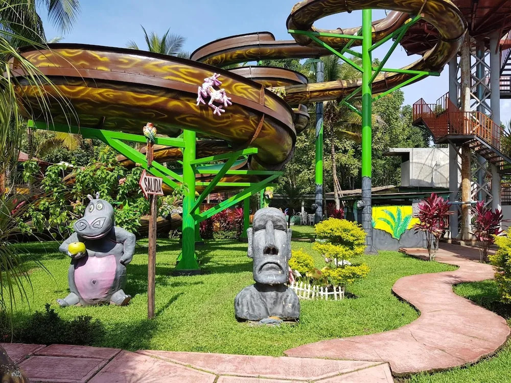 Yolonam inn