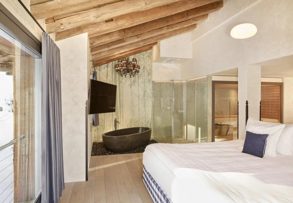 Firefly Luxury Suites