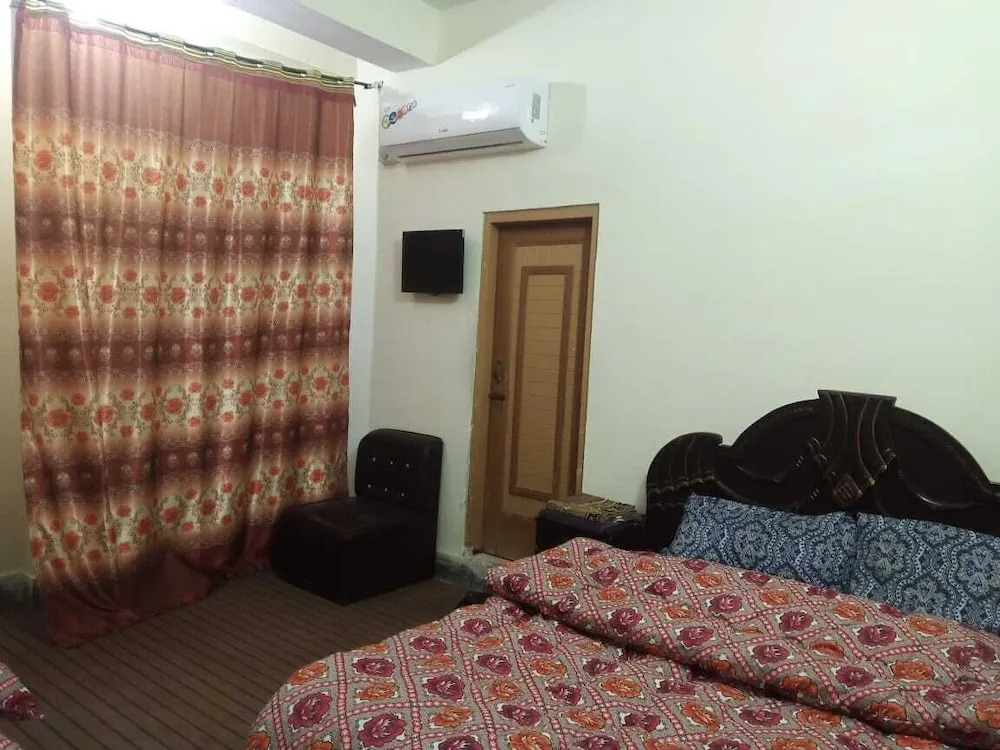 Swat Riverina Hotel