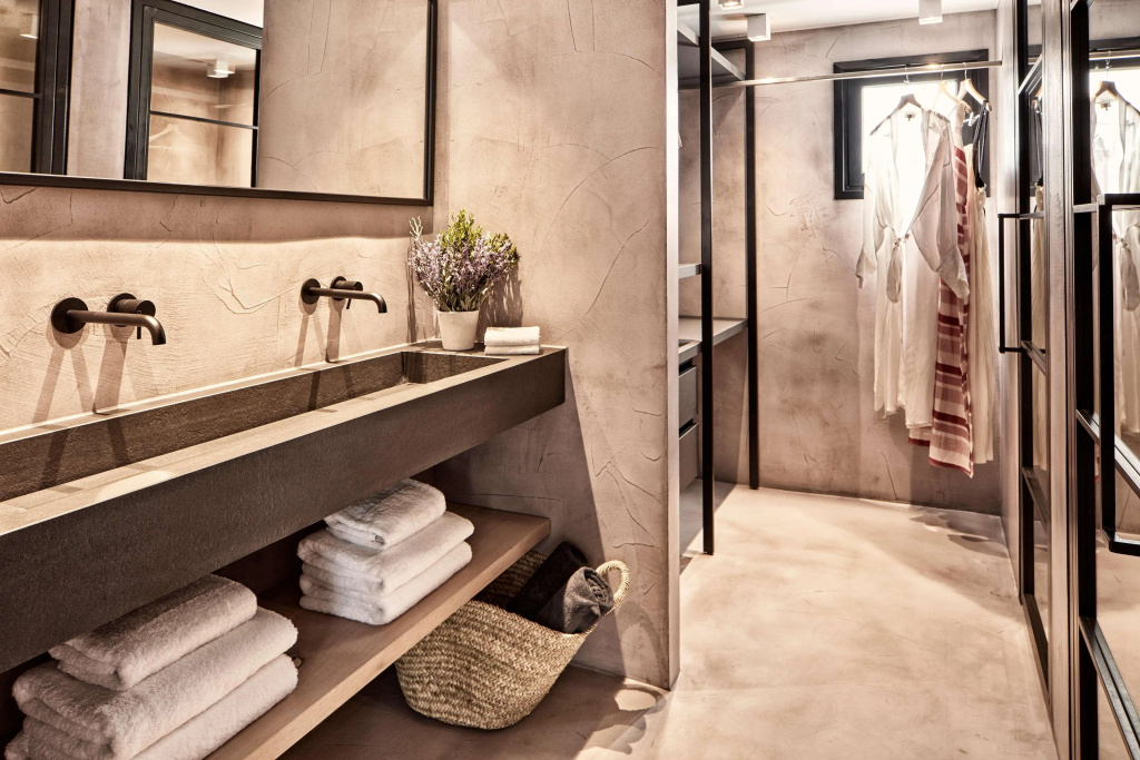 Minos Beach Art Hotel, a Member of Design Hotels