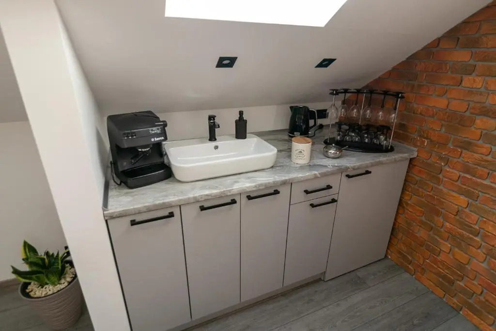 Morshyn Avenue Apartment