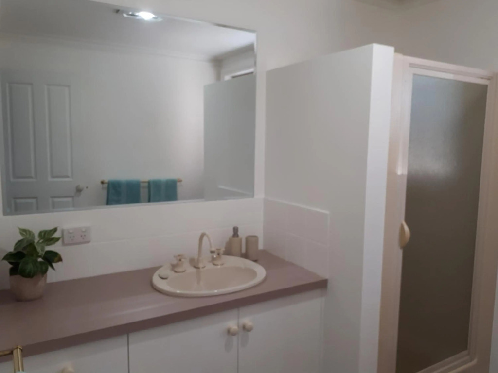 Roshnier Apartment