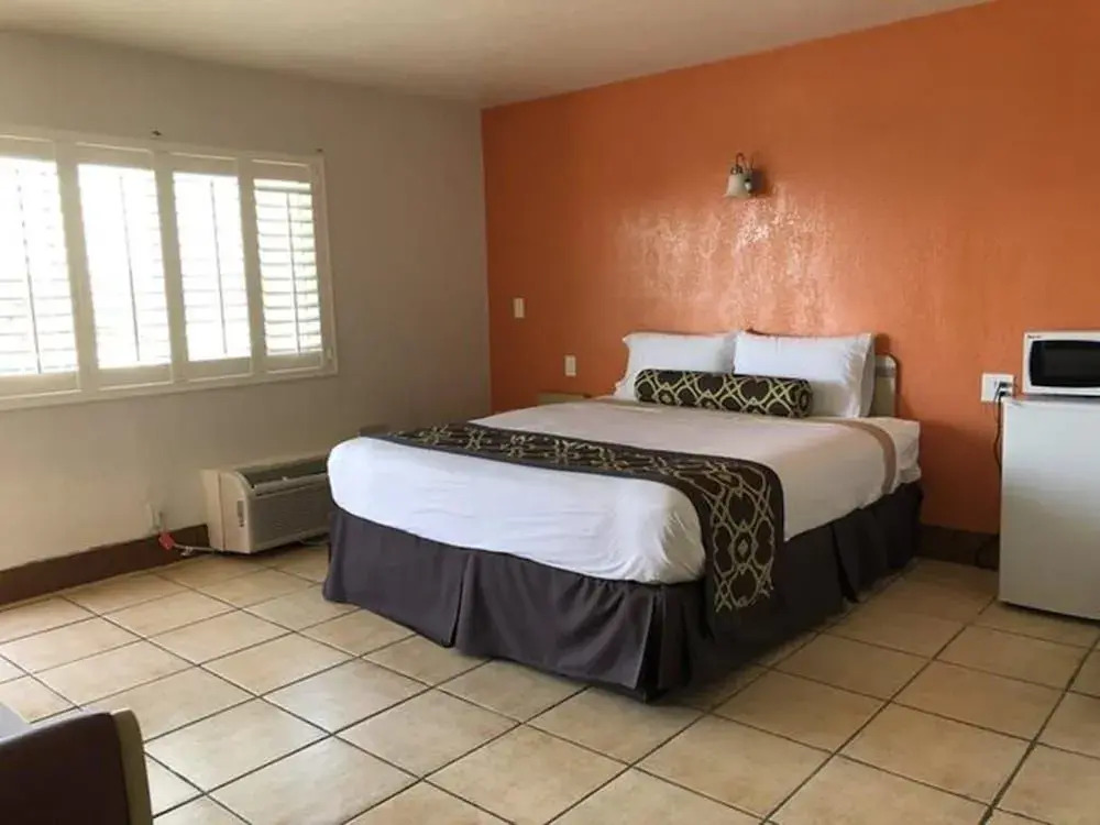 New American Inn & Suites