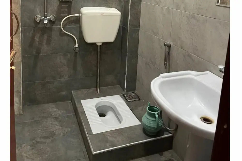Qaiser Hotel