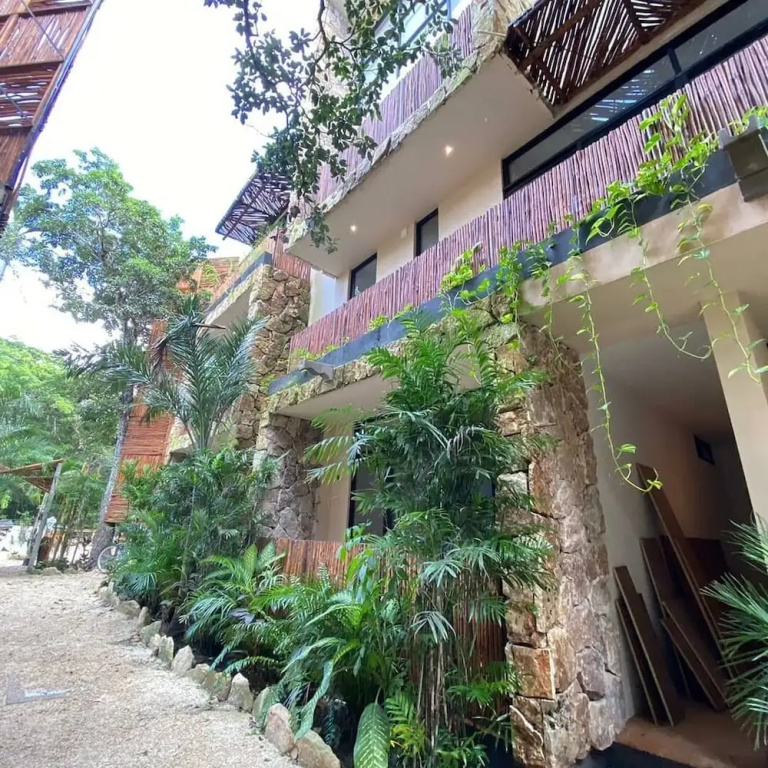 Jungle Penthouse