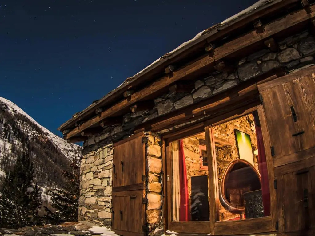 Chalet de luxe 5 chambres, non fumeur, parking inclus - FR-1-519-32