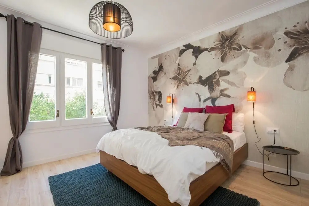 Luxurious Decor 4bdr Apt in Central, Eixample