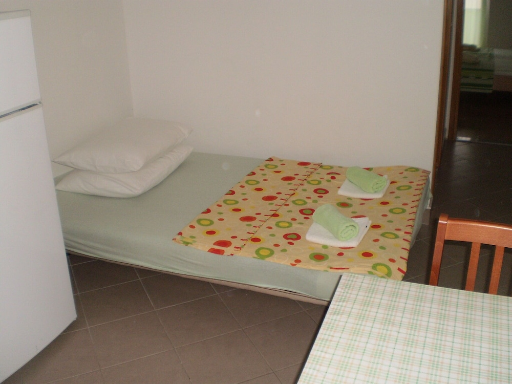 Apartments Gunja