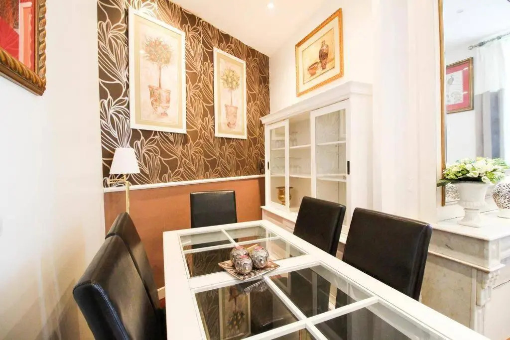Grand appartement pour 4 personnes/ Cours Lieutaud