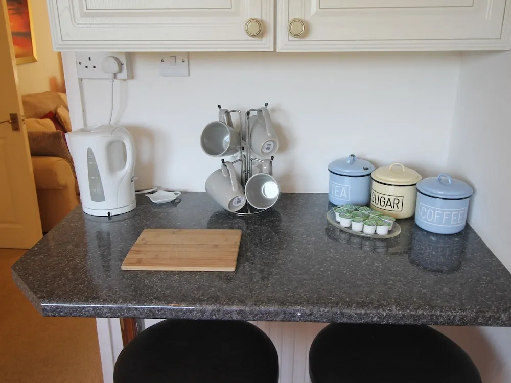 Garth Olwg 2 Bed Apartment by Cardiff Holiday Homes
