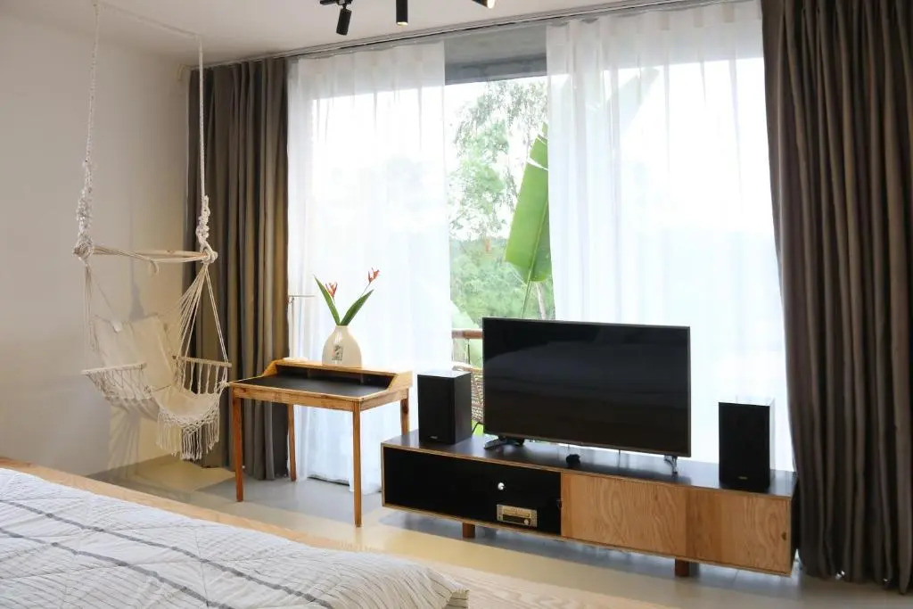 NANO Eco-Hostel