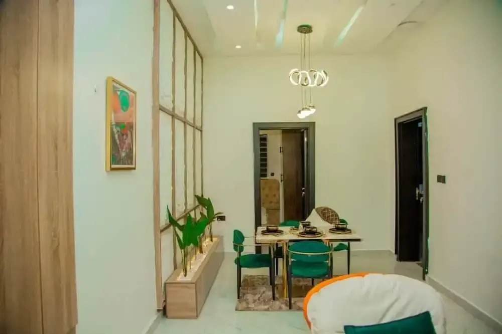 Aviv Luxury Homes