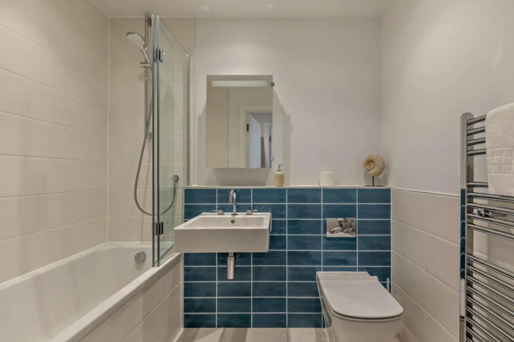 6 Middlecombe - Luxury Apartment at Byron Woolacombe, only 4 minute walk to Woolacombe Beach!