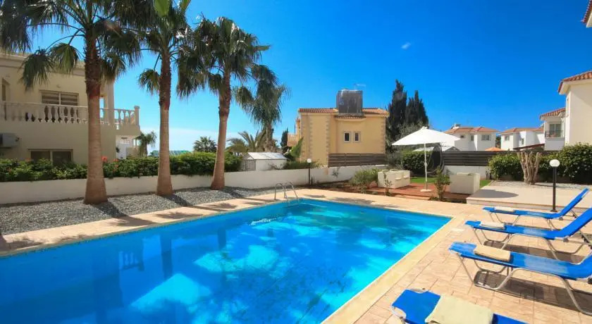 Villa Blue Palms